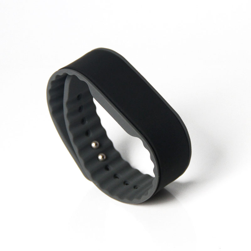Custom Logo Silicone NFC Festival Wristband For Water Park