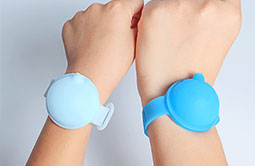Wearable Hand Sanitizer Silicone Wristband Wearable Hand Sanitizer Silicone Wristband