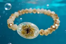 the nfc daily bible artificial crystal bracelets are waterproof and reusable