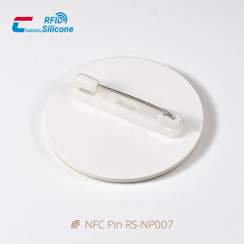 PVC NFC Pin Tags NTAG213 Logo & QR Code Badges