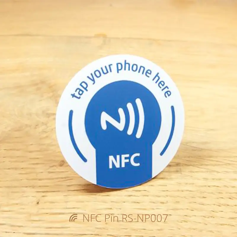 PVC NFC Pin Tags NTAG213 Logo & QR Code Badges